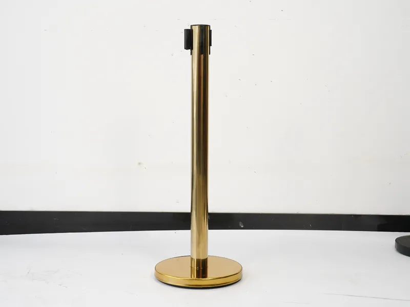 bank crowd barrier company